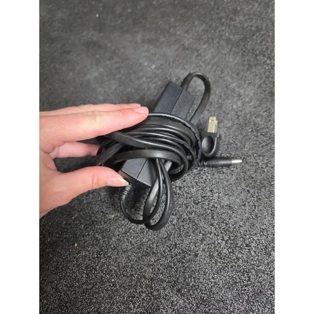 Samsung AC/DC Adapter Power Supply A2514_FPN 14V USED